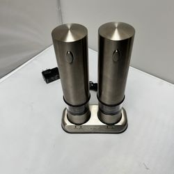 Cuisinart - Rechargeable Salt & Pepper Mills - Silver