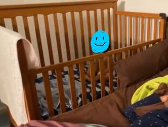 Baby Crib. (No mattress)