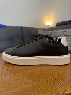 Hugo Boss sneakers sz 11 mens