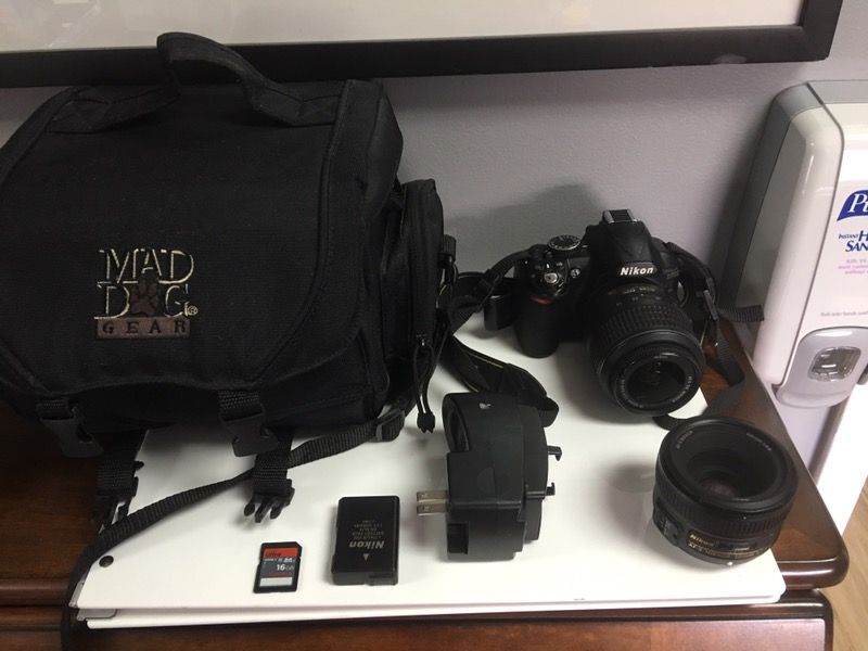 Nikon camera with accessories 2 lenses