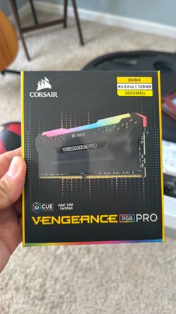 32GB - 4x8Gb Corsair Vengeance Pro DDR3200 RAM (RGB)