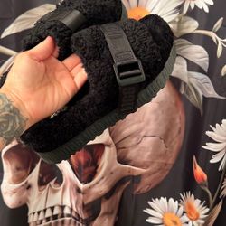 Ugg Sandals 