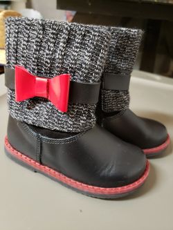 Toddler size 7 Andrea boots