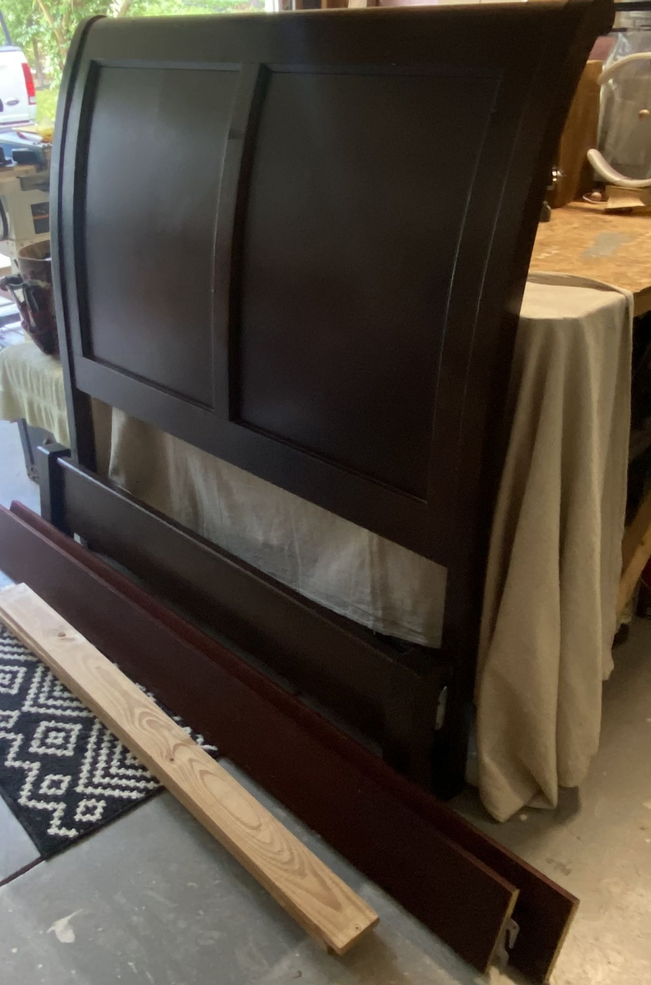 Queen Size Bed frame With Head And Footboard