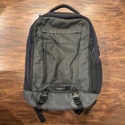 Timbuk2 Authority 17” Pack Deluxe Laptop Travel Backpack Gray/Black