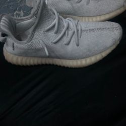 Yeezy‘S 350 