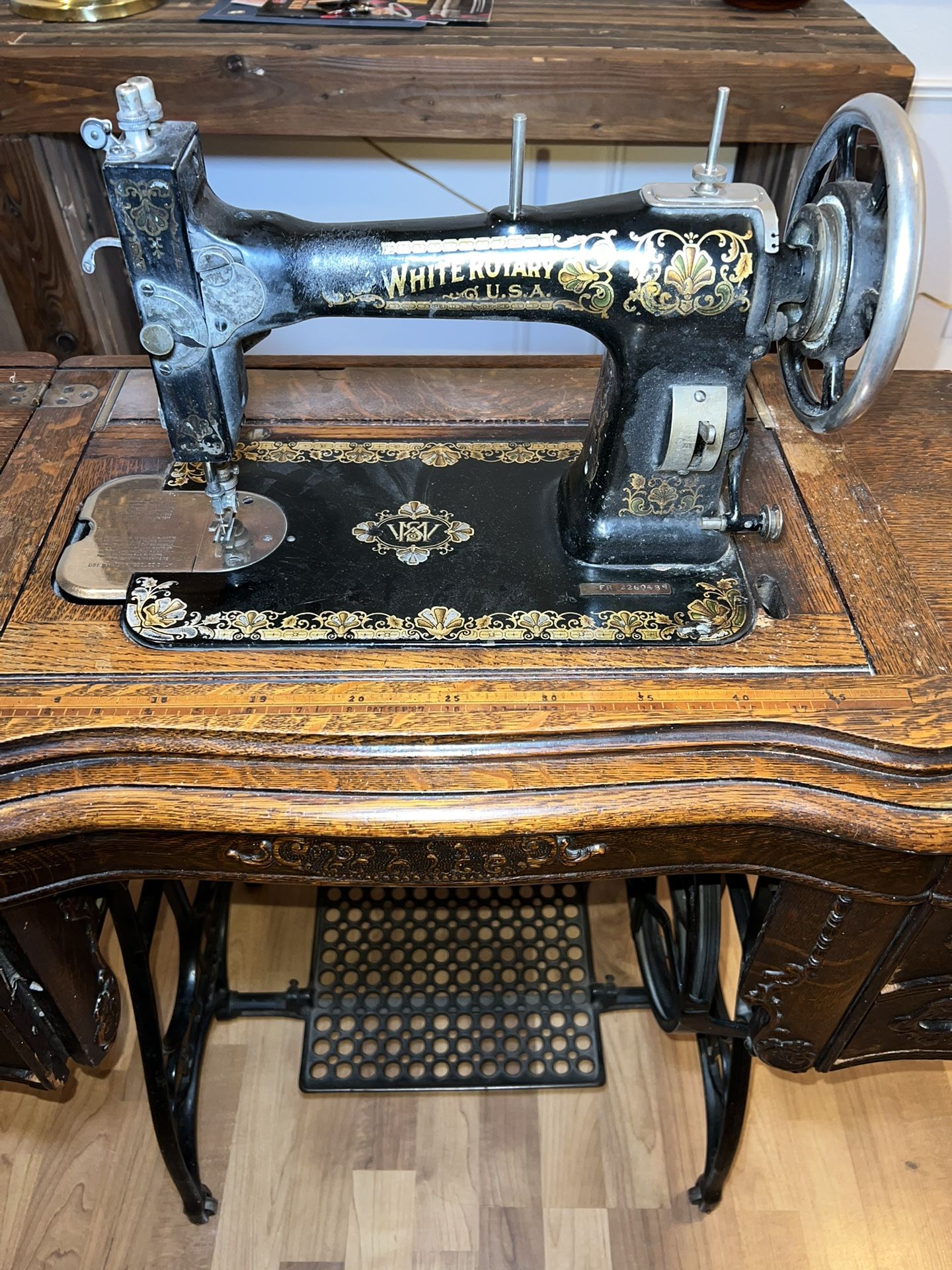 1911 White Rotary Sewing Machine 