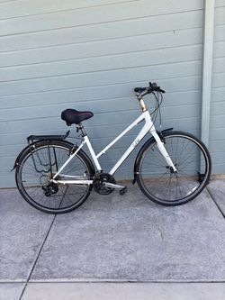 LIV ALIGHT HYBRID BIKE 700C Wheels