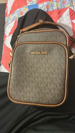 MICHAEL KORS FLIGHT BAG