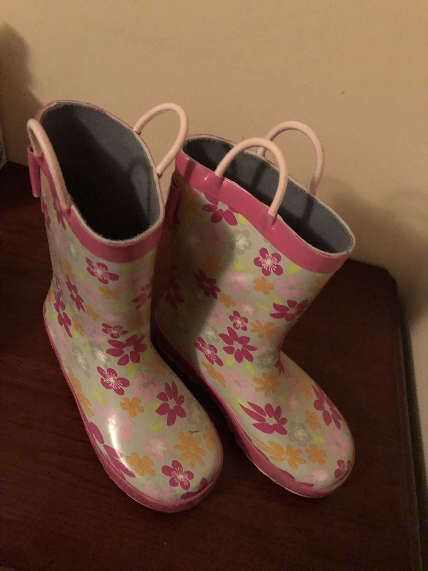 girls Rain Boots Size 1