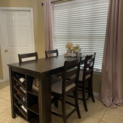 Kitchen Table & Chairs With Built-in Wine Rack & Shelves