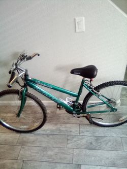 PACIFIC QUASAR MOUNTAIN BIKE