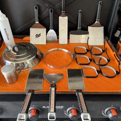 36” Blackstone Grill With Hard Top And Too Many Accessories 