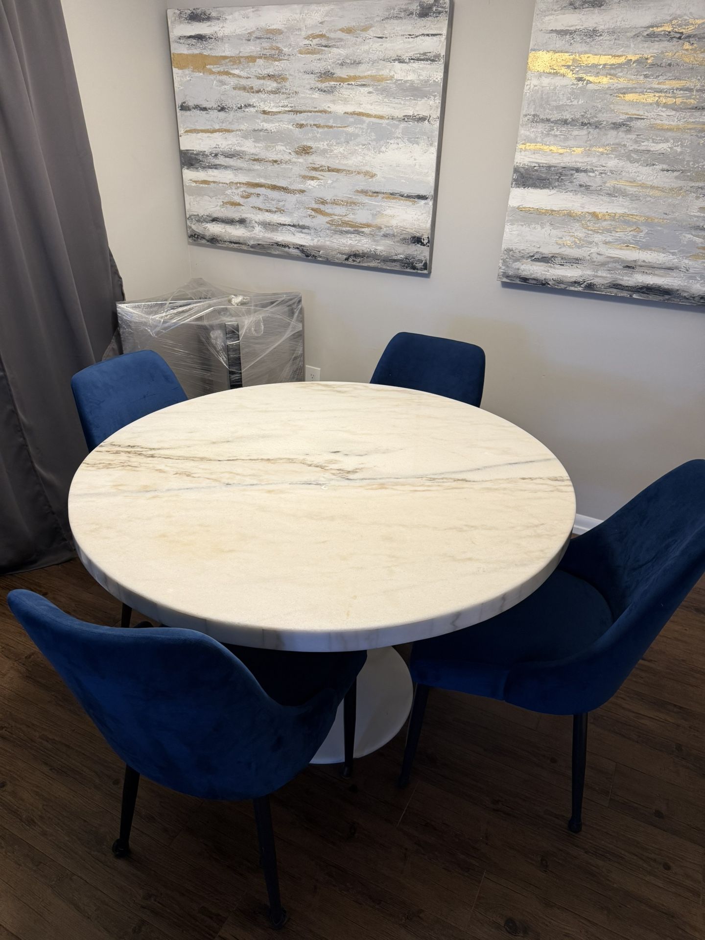 Dining Table With Chairs