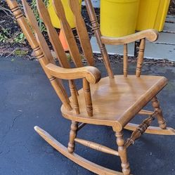 Wooden Rocking Chair 