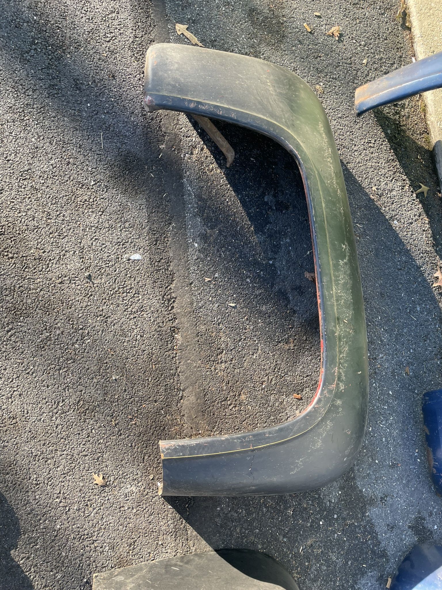 1950’s Ford Fenders And Smoothies