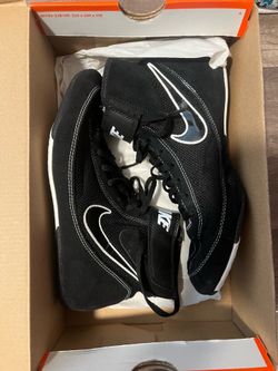 Brand New Nike Speedsweep VII (7) Wrestling Shoes in the black and white colorway -Size 8