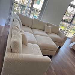 Beautiful! 4-pc Sectional Sofa With Ottoman Ivory Corduroy 