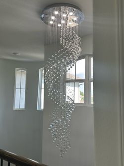 Raindrop chandelier with lighting