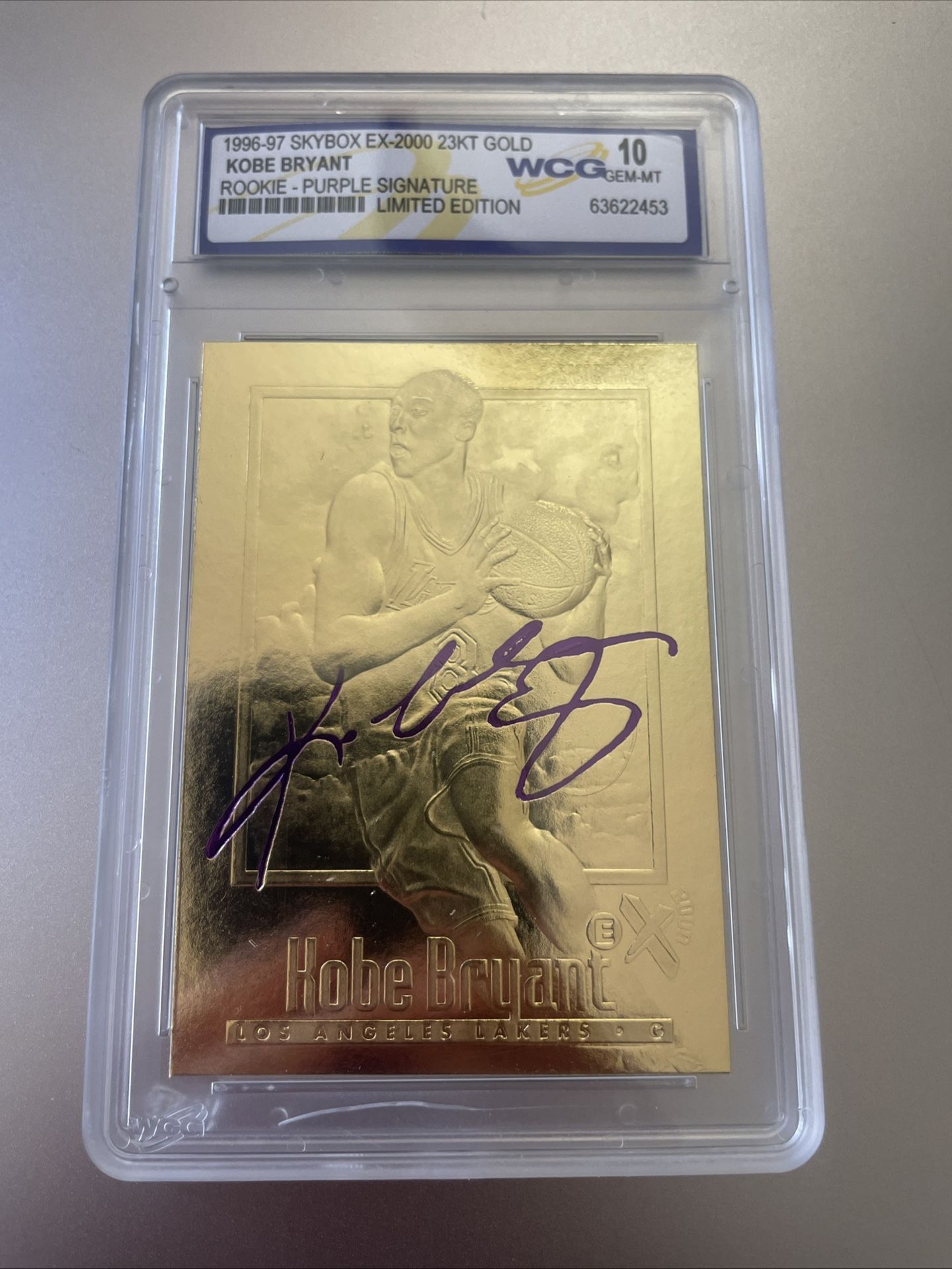 Signed 1996-97 Skybox Ex-2000 23KT Gold Kobe Bryant Limited Edition Series 5831