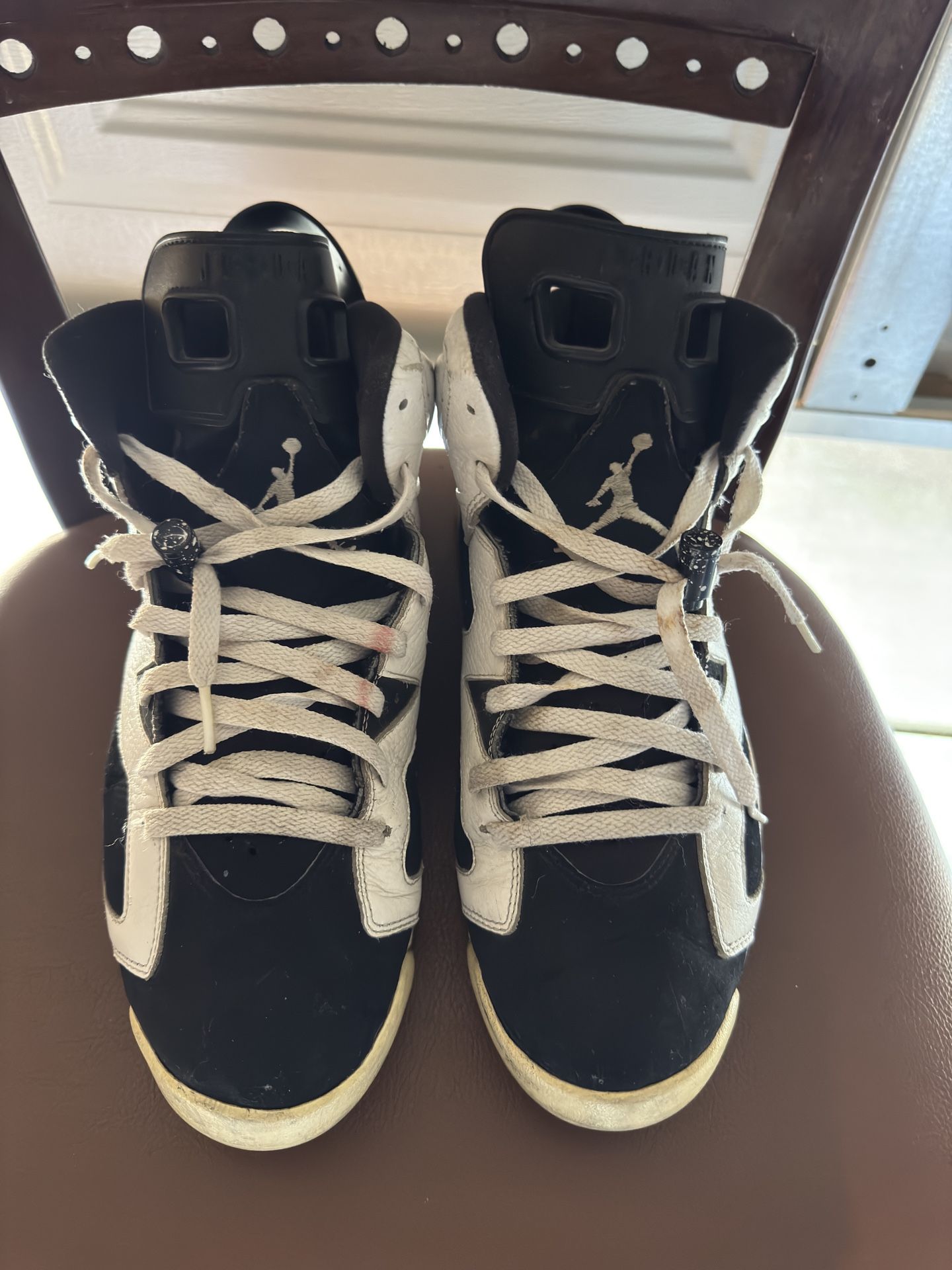 Size 11 - Jordan 6 Retro 