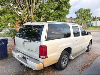 2005 Cadillac esv parts 6.0 4l65e awd