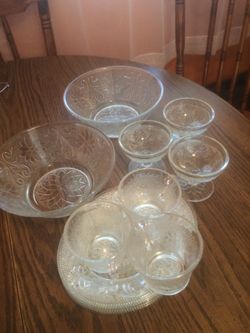 Sandwich pattern glass