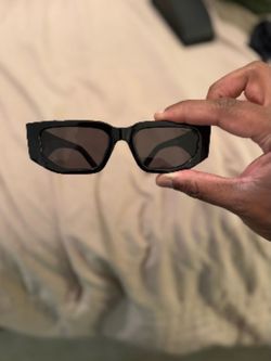2 for 90 sunglasses used pickup only no box