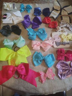 Pre-owned Girls Hair Bows In Multiple Colors And Designs