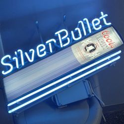 Vintage 1986 Silber Bulllet Neon Sign 