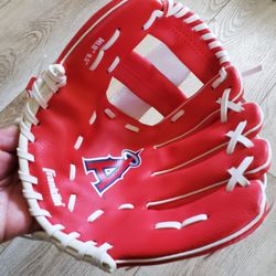 Franklin Youth Angels MLB Baseball Glove, 9.5" RHT