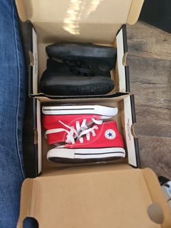 Black And Red Converse Size 7 