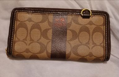 Coach Vintage Brown Signature C Print Monogram Ziparound Wallet With A Vertical Stripe