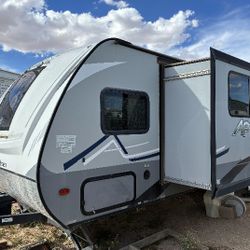 2018 Apex Coachmen 