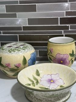 Bathroom set