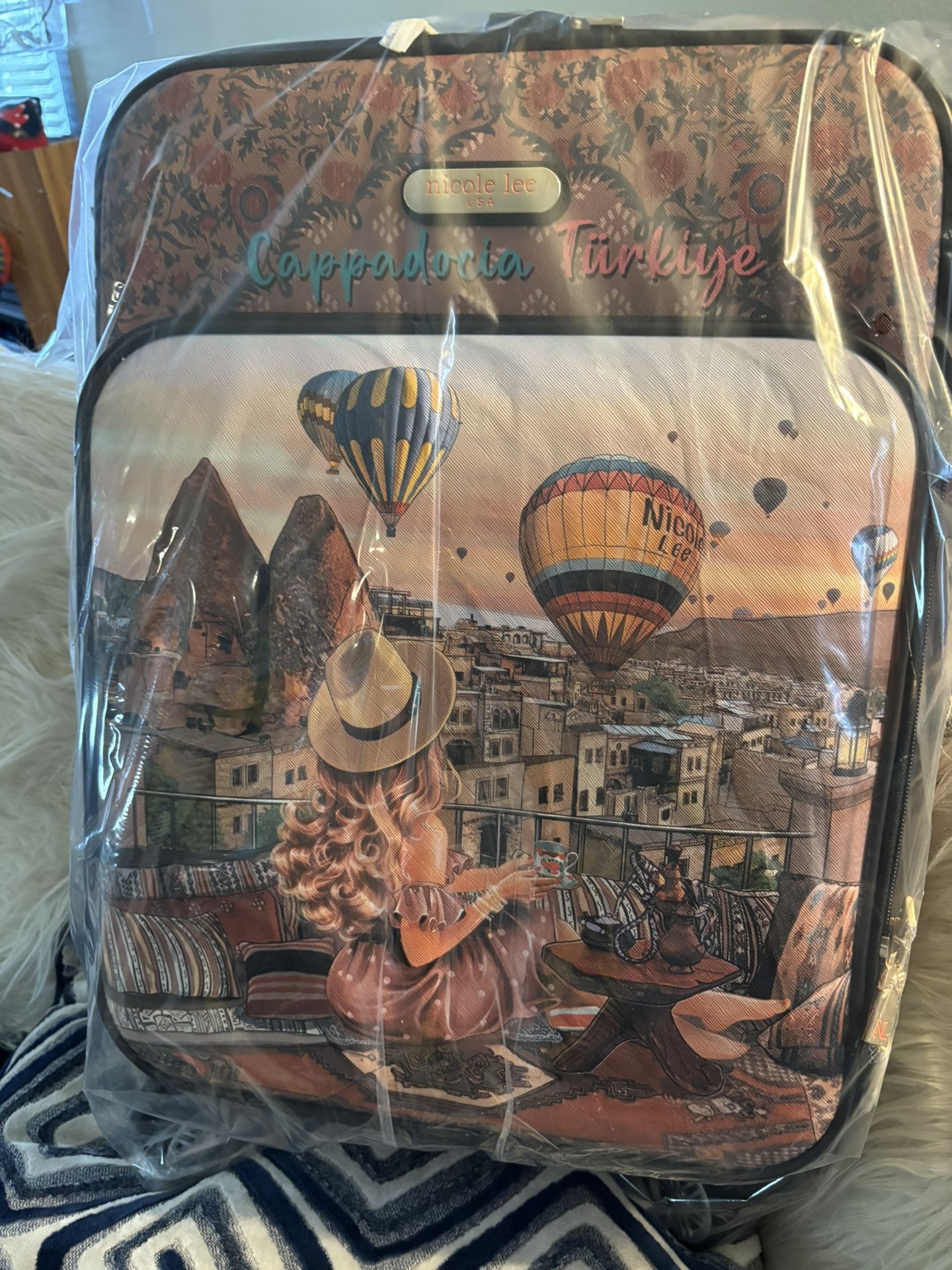Nicole Lee Suitcase