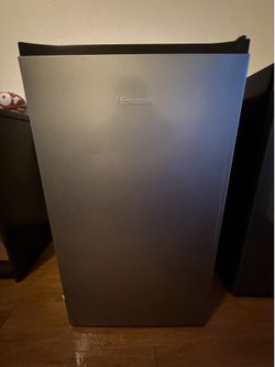 Hisense Mini Fridge ‘3.3