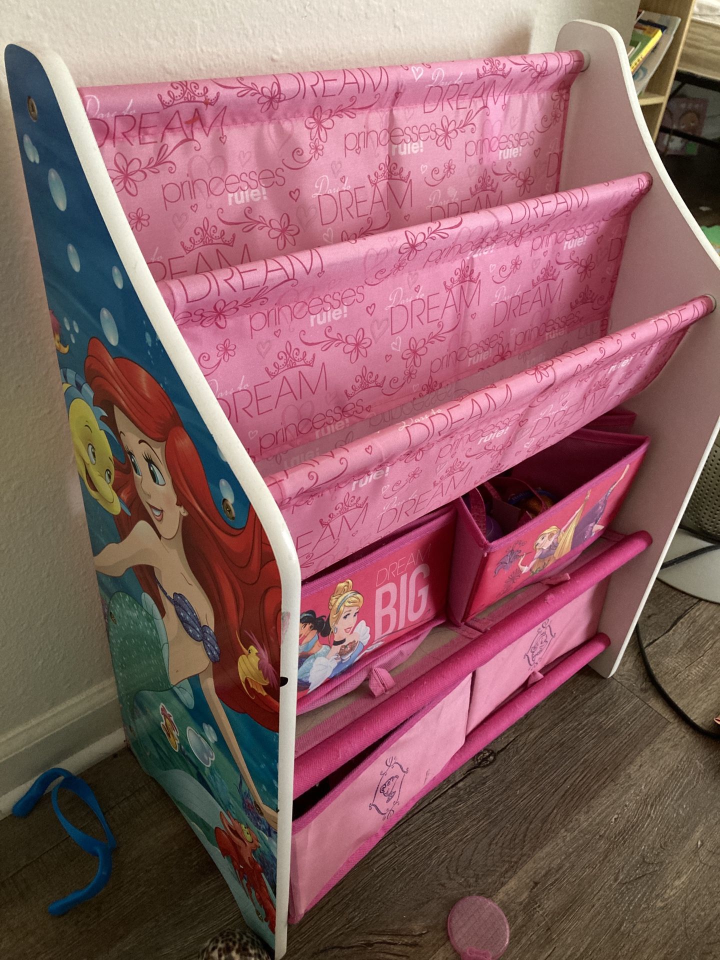 disney princess bookshelf