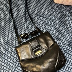 New Vintage Kenneth Cole Leather Purse & Sunglasses 😎 Both For $25 FIRM