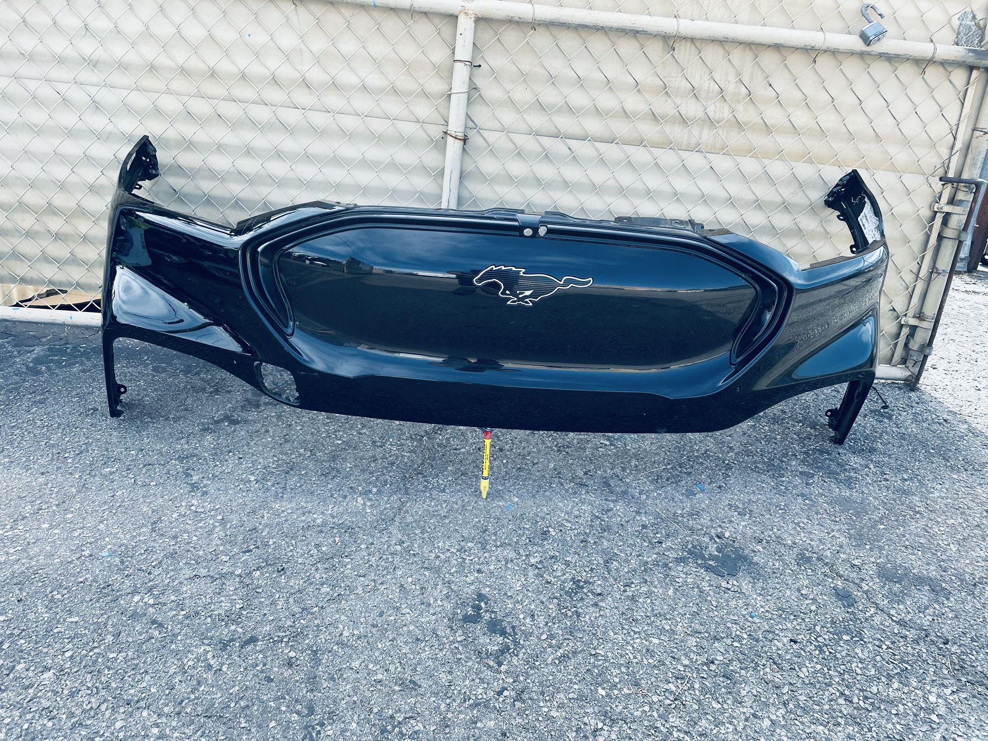 2021-2023 FORD MUSTANG MATCH-E FRONT BUMPER OEM