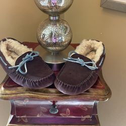 UGG Women’s Slipper