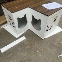 Enclosed cat liter box coverings IN BOX BRAND NEW