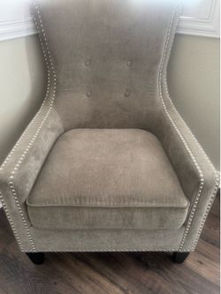 Accent chair