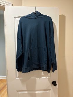 DEEP BLUE - BARELY WORN