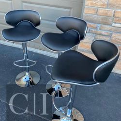 New 3 Black Bar Stools 