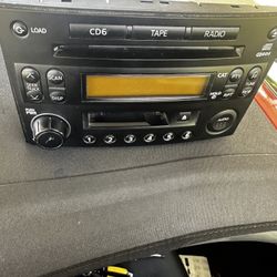 Nissan 350Z OEM Radio