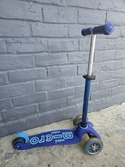 Mini Micro Kids Scooter Blue