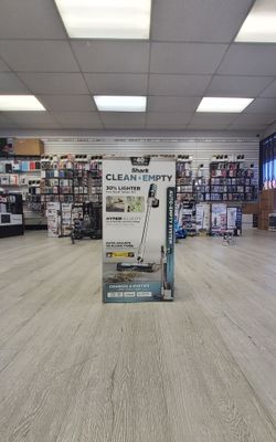 Shark CLEAN & EMPTY