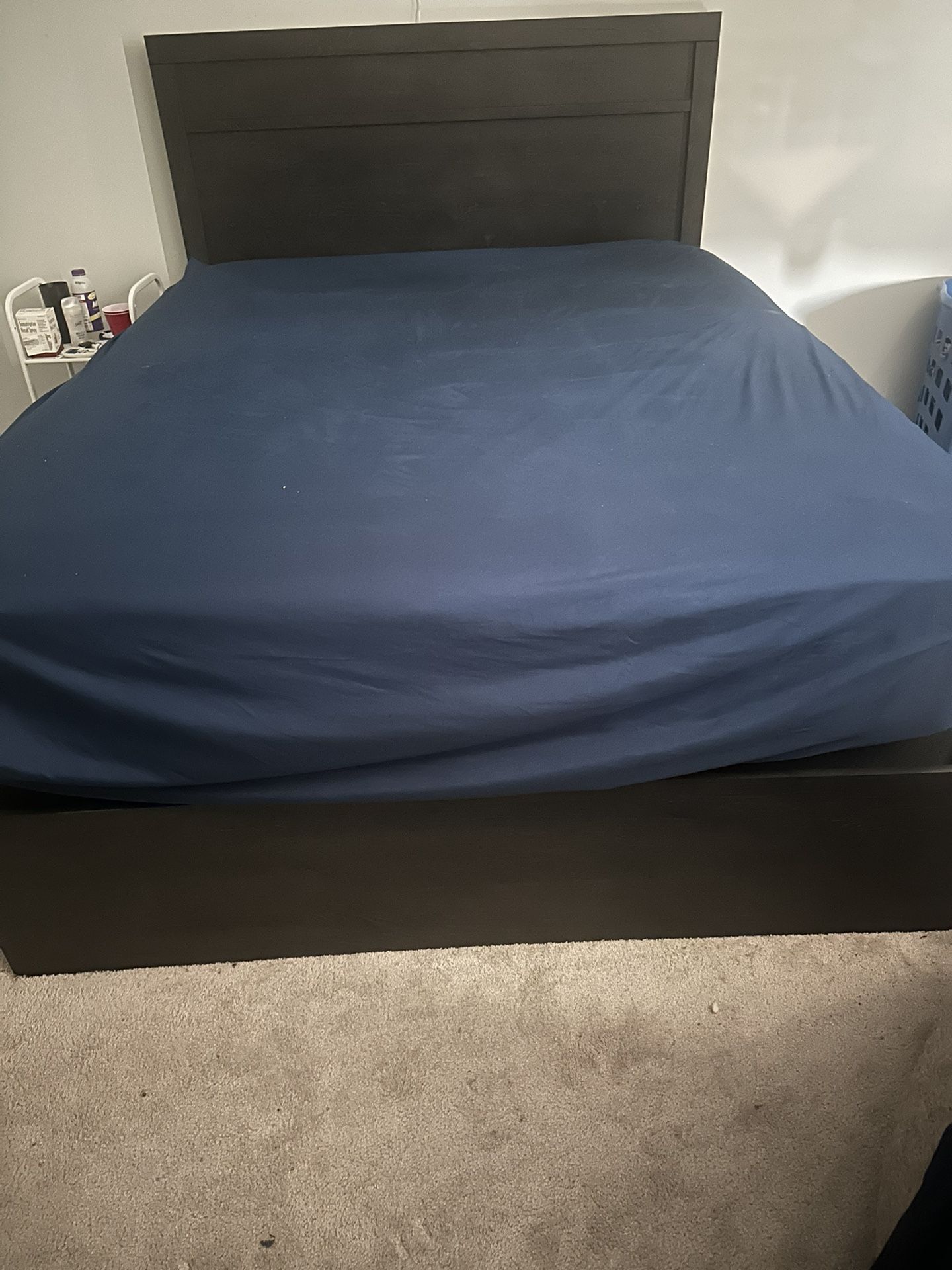 Queen Size bed frame/ Mattress