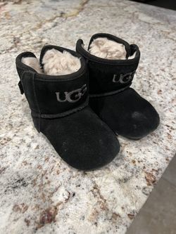 Baby Ugg’s 4/5